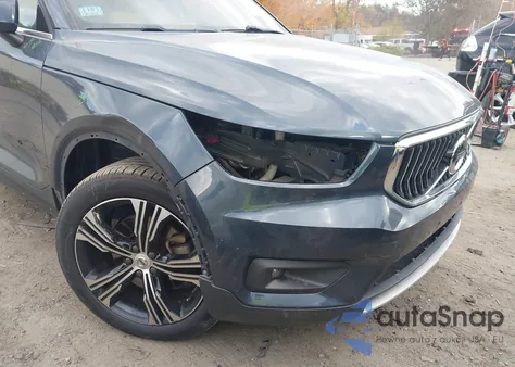 2020 Volvo Xc40 T5 Inscription z USA, uszkodzony, nr VIN YV4162UL6L2210675